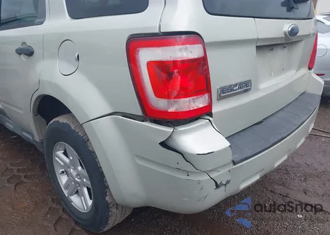 2008 Ford Escape Xlt from USA, damaged, VIN 1FMCU031X8KA25540